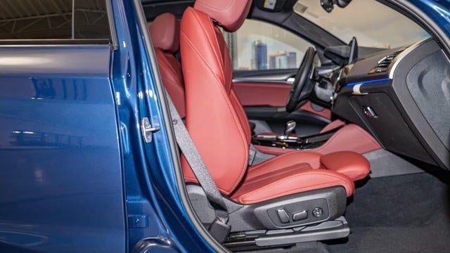 2025 BMW X4 M40i