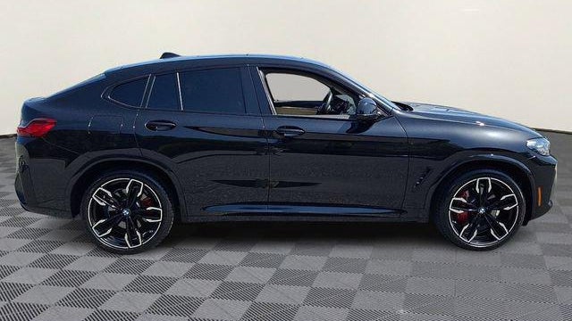 2025 BMW X4 M40i