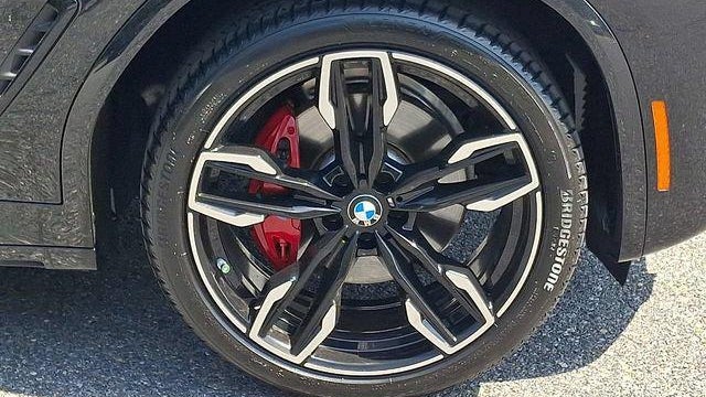2025 BMW X4 M40i
