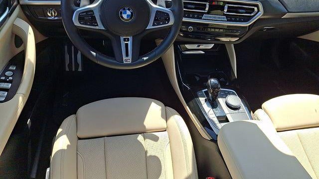 2025 BMW X4 M40i