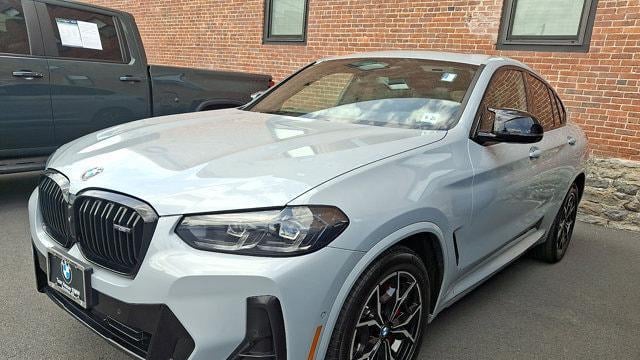 2023 BMW X4 M40i