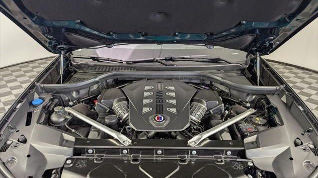 2026 BMW X7 ALPINA XB7