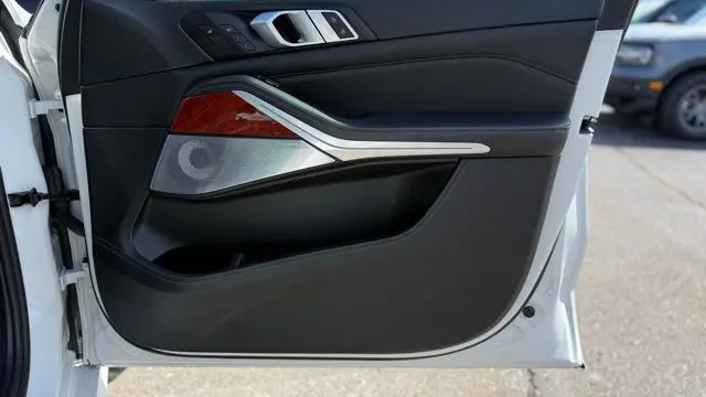 2024 BMW X7 ALPINA XB7