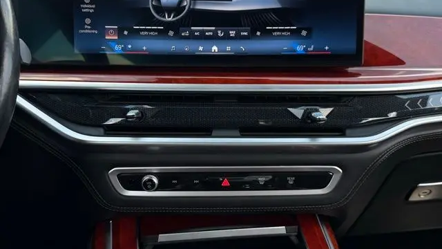 2024 BMW X7 ALPINA XB7