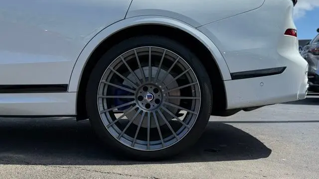 2024 BMW X7 ALPINA XB7