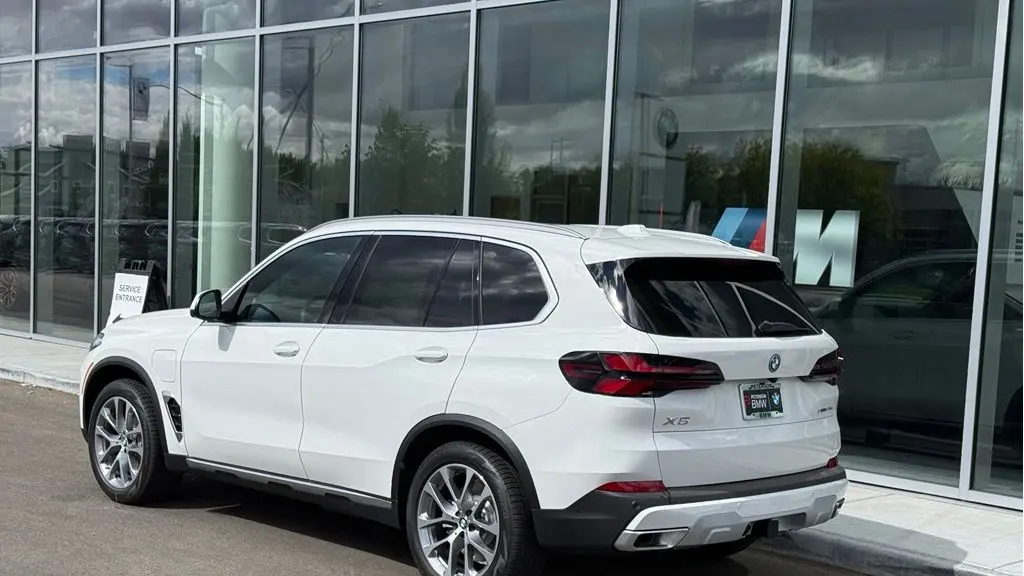 2026 BMW X5 xDrive50e