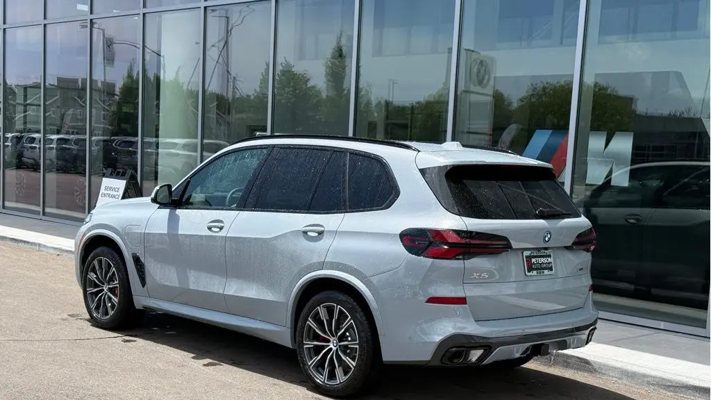 2026 BMW X5 xDrive50e