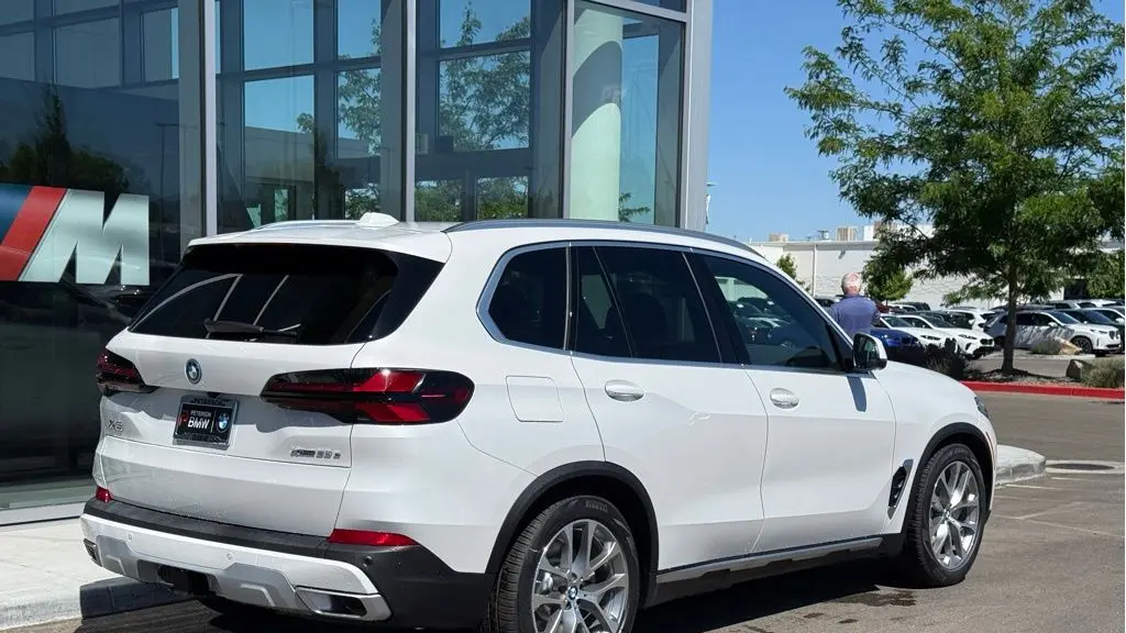 2026 BMW X5 xDrive50e