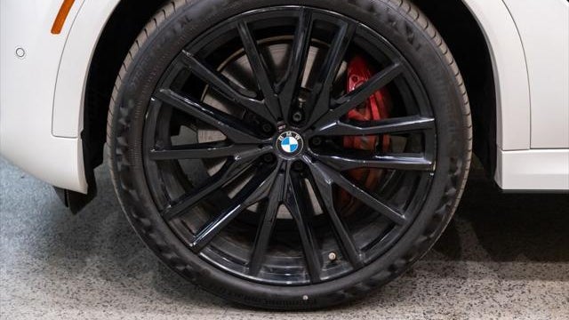 2024 BMW X6 M60i