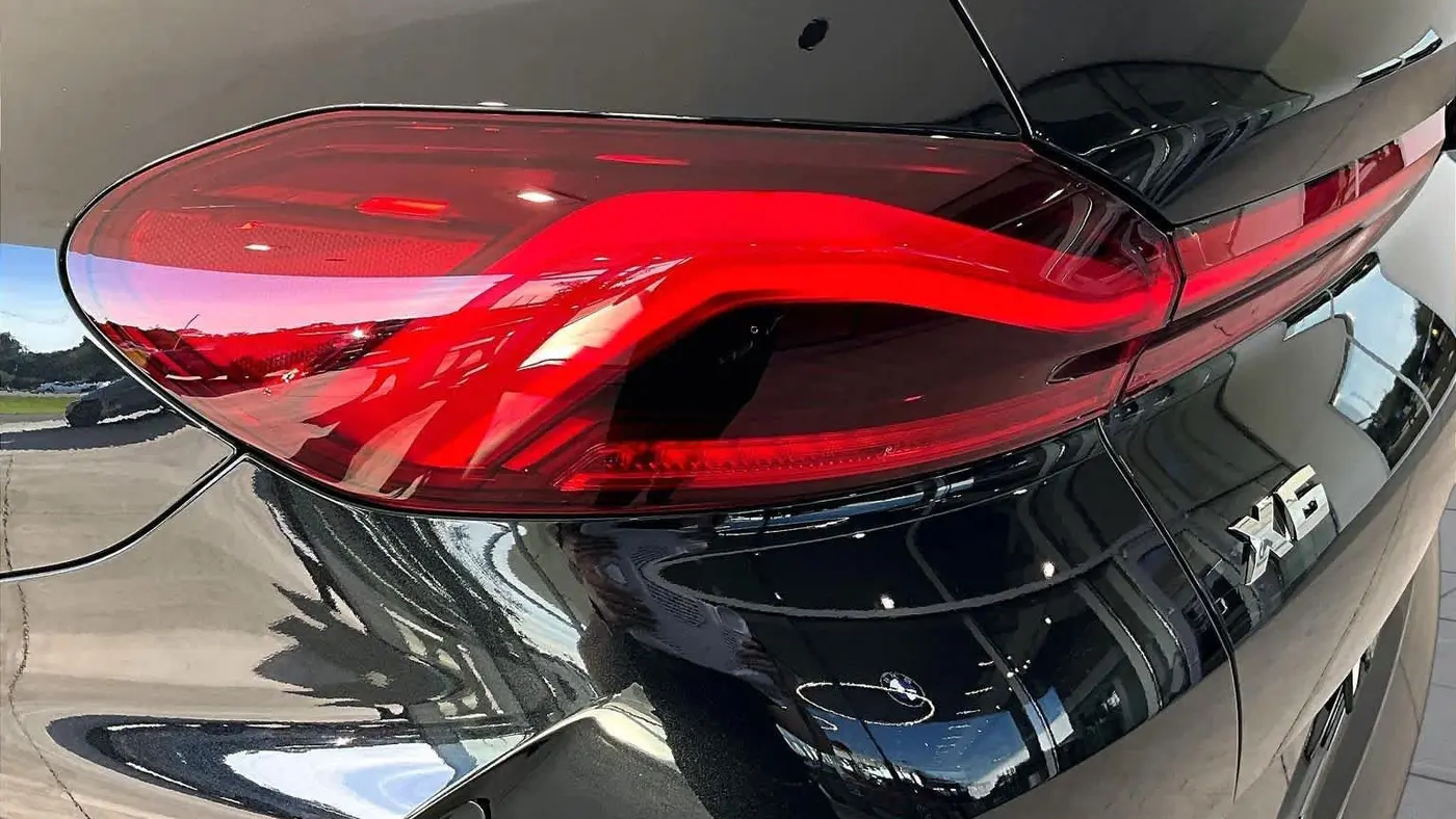 2027 BMW X6 M60i