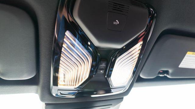 2027 BMW X6 M60i