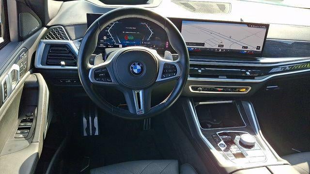 2025 BMW X6 M60i