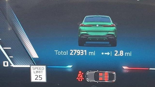 2025 BMW X6 M60i