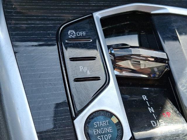 2025 BMW X6 - $77,198