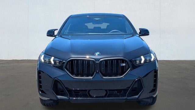 2025 BMW X6 M60i