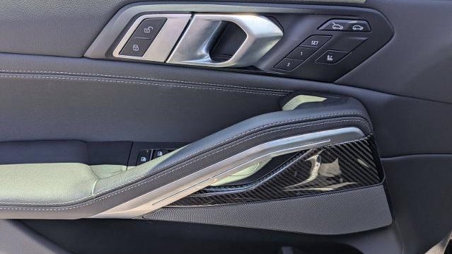 2025 BMW X6 M60i