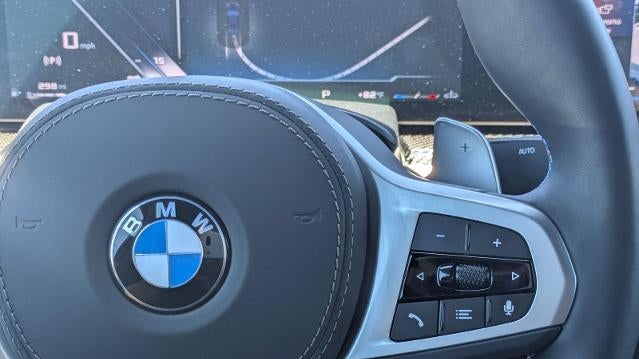 2025 BMW X6 M60i