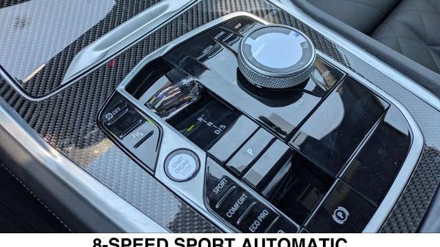 2025 BMW X6 M60i