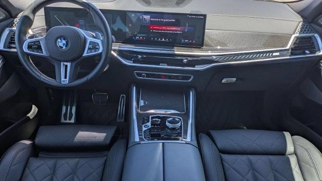 2025 BMW X6 M60i