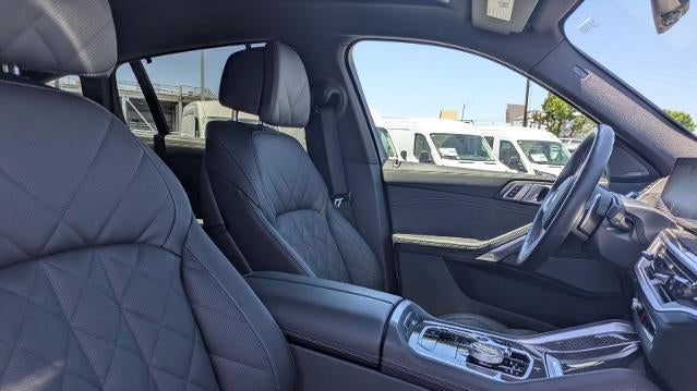 2025 BMW X6 M60i