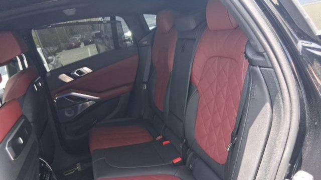 2025 BMW X6 M60i