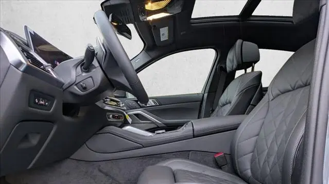 2026 BMW X6 M60i