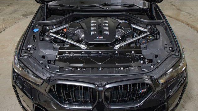 2026 BMW X6 M60i