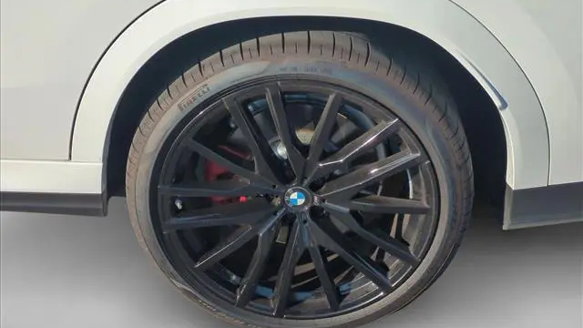 2026 BMW X6 M60i