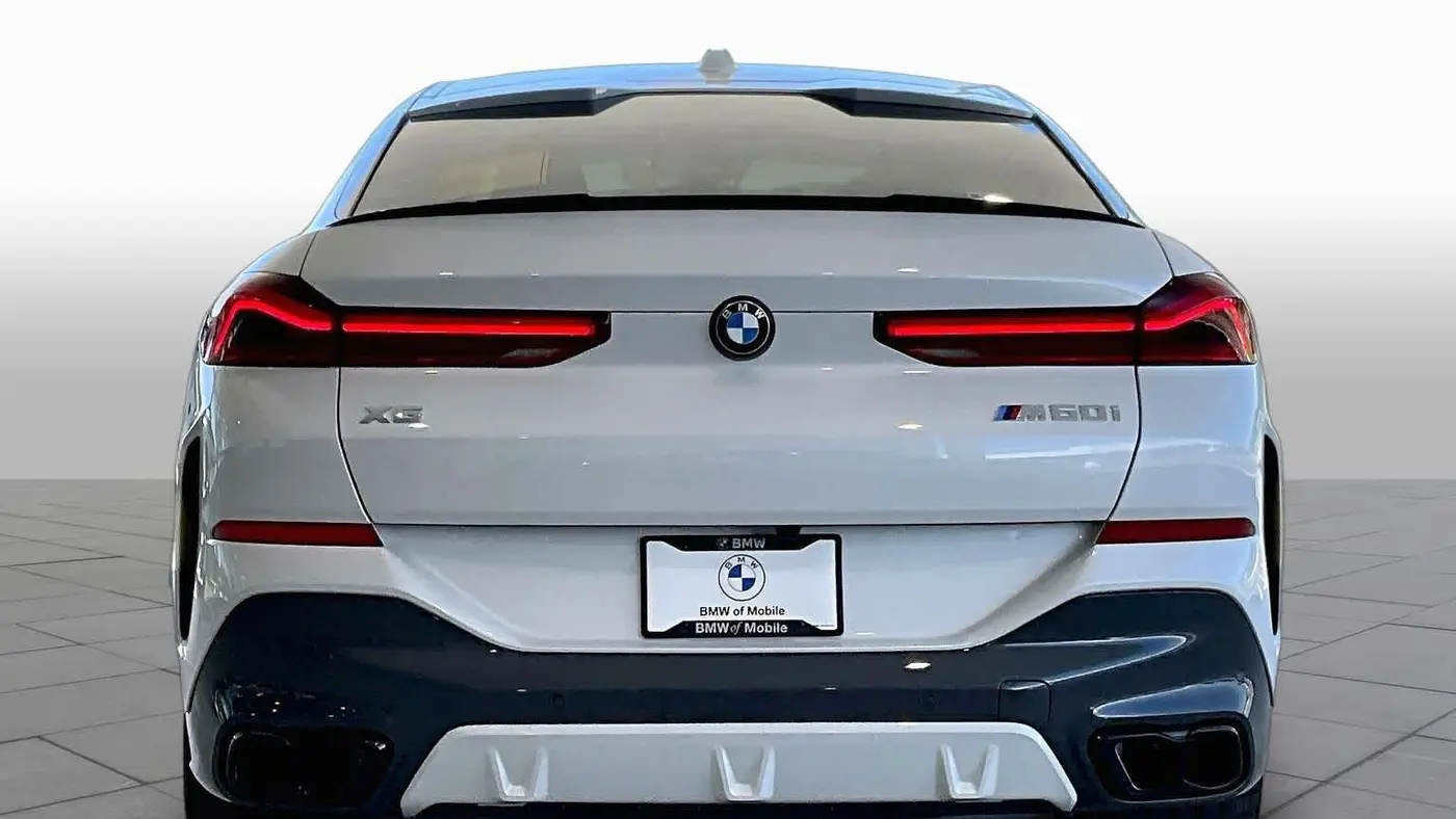 2027 BMW X6 M60i