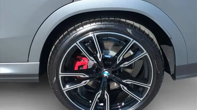 2027 BMW X6 M60i