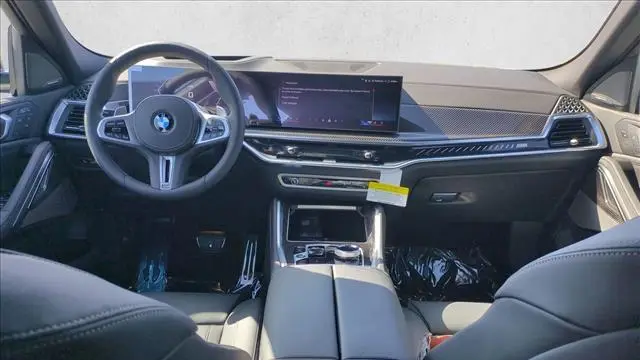 2027 BMW X6 M60i