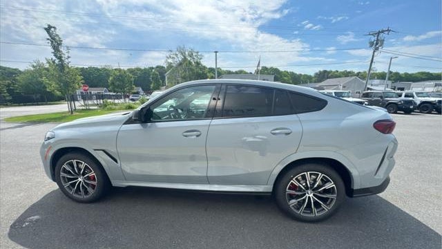 2027 BMW X6 M60i