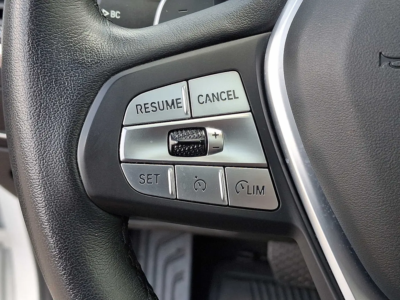 2023 BMW X3 - $29,997