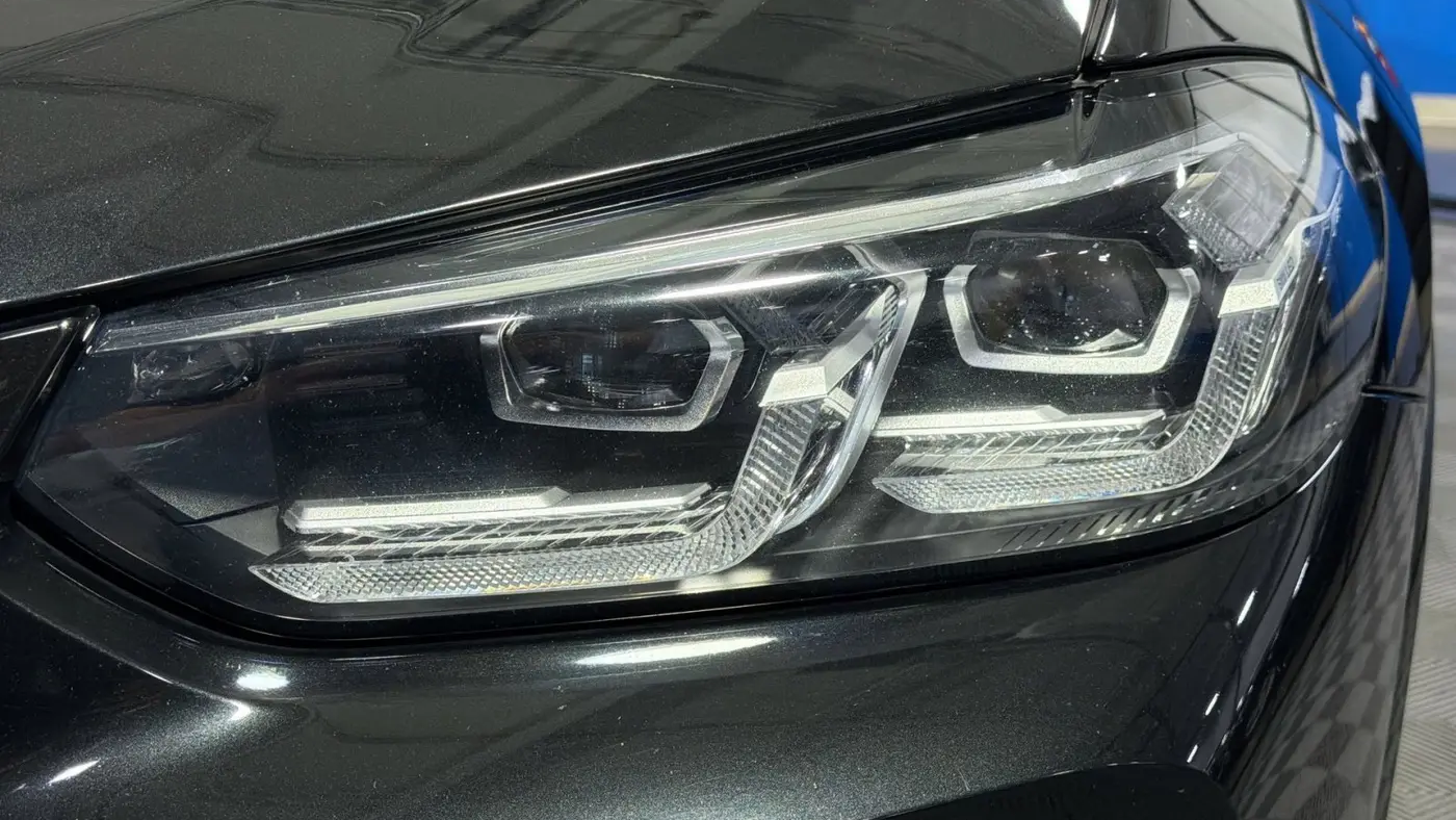 2023 BMW X3 M40i
