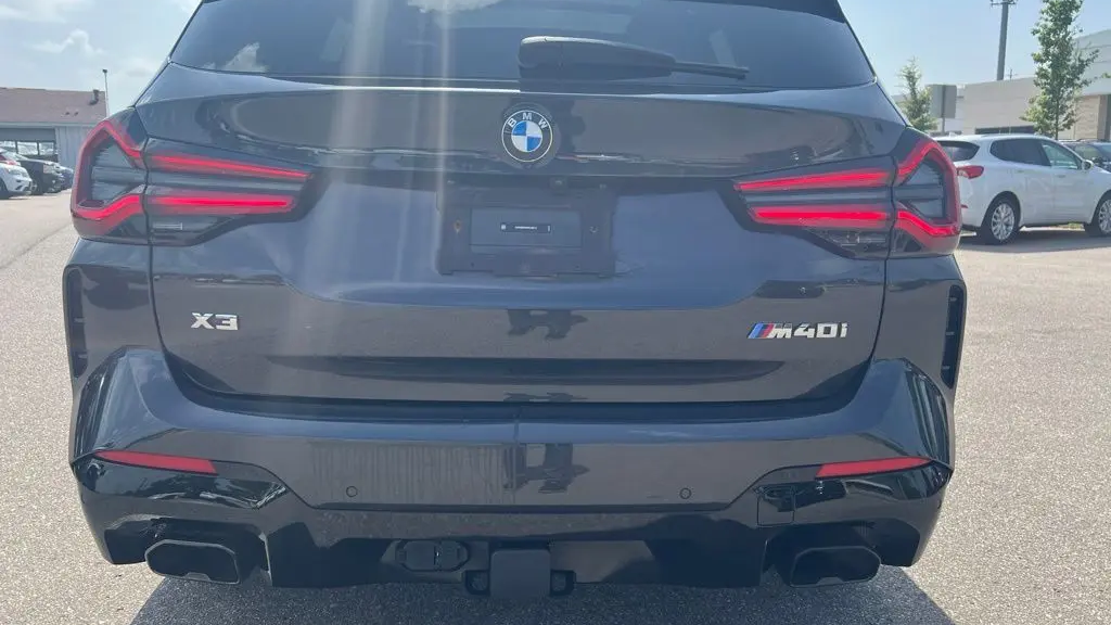 2024 BMW X3 M40i