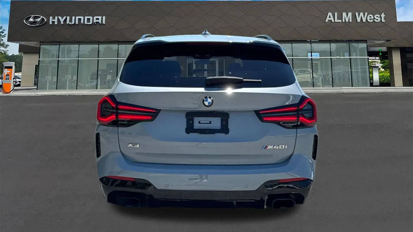 2022 BMW X3 M40i