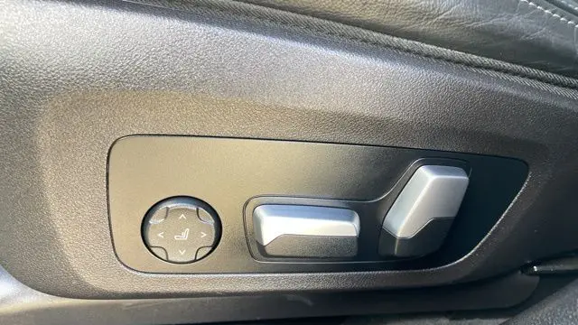 2023 BMW X3 M40i