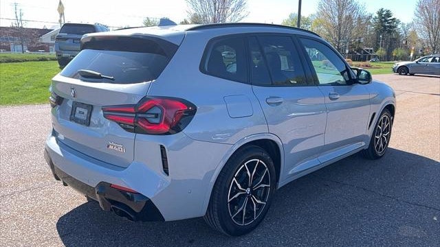 2024 BMW X3 M40i