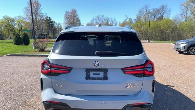 2024 BMW X3 M40i