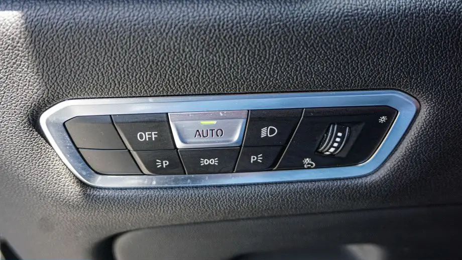 2023 BMW X5 sDrive40i