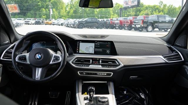 2023 BMW X5 sDrive40i