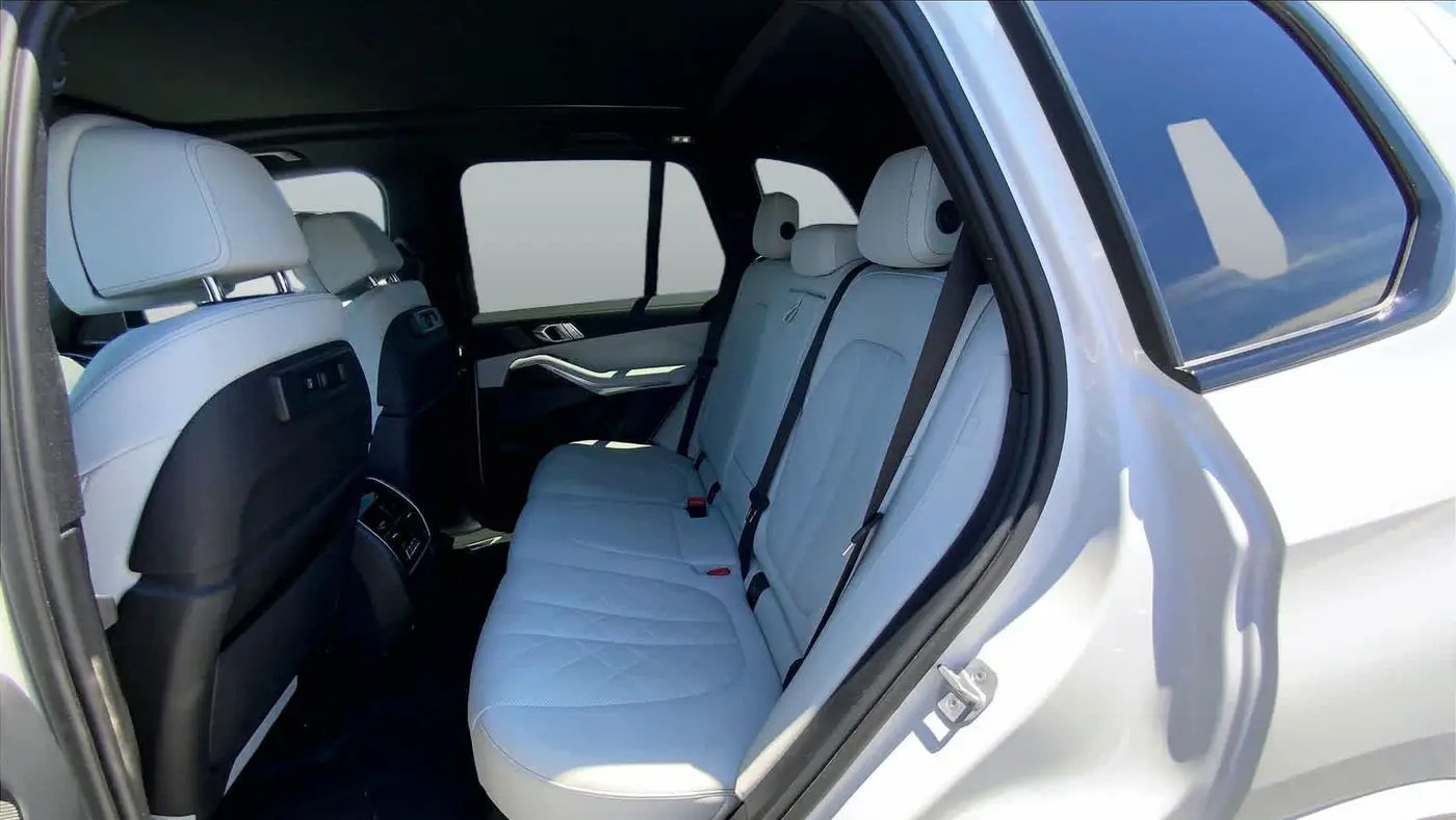 2023 BMW X5 sDrive40i