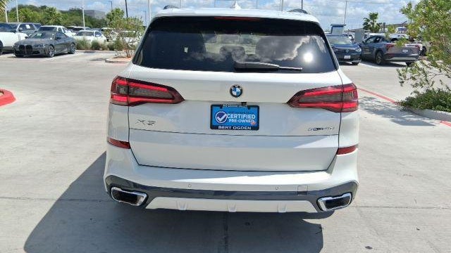 2023 BMW X5 sDrive40i