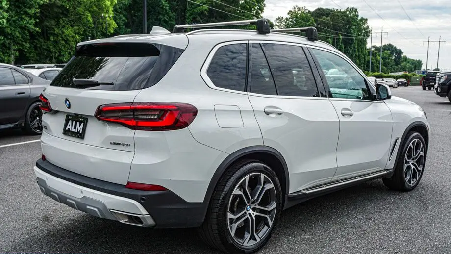 2023 BMW X5 sDrive40i