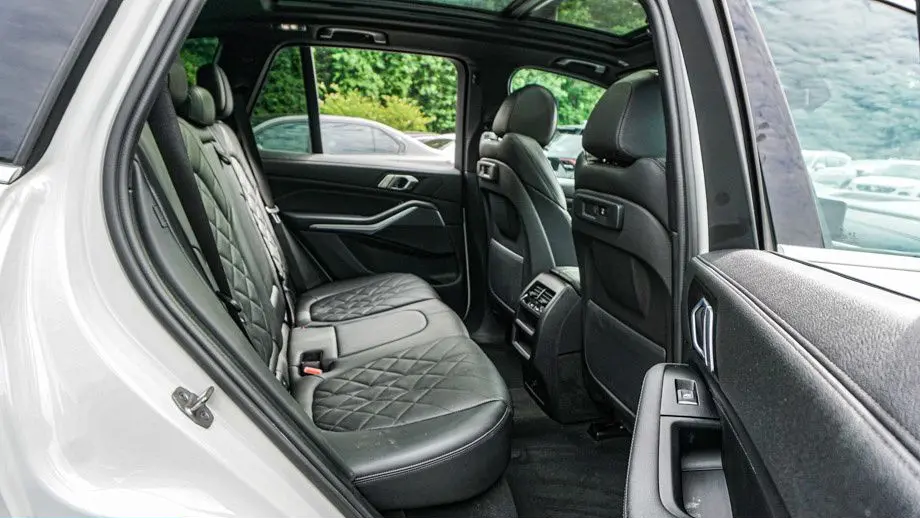 2023 BMW X5 sDrive40i