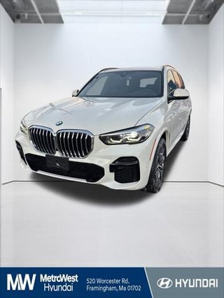2023 BMW X5 with Alpine White Exterior