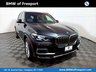 2022 BMW X5 with Dark Graphite Metallic Exterior