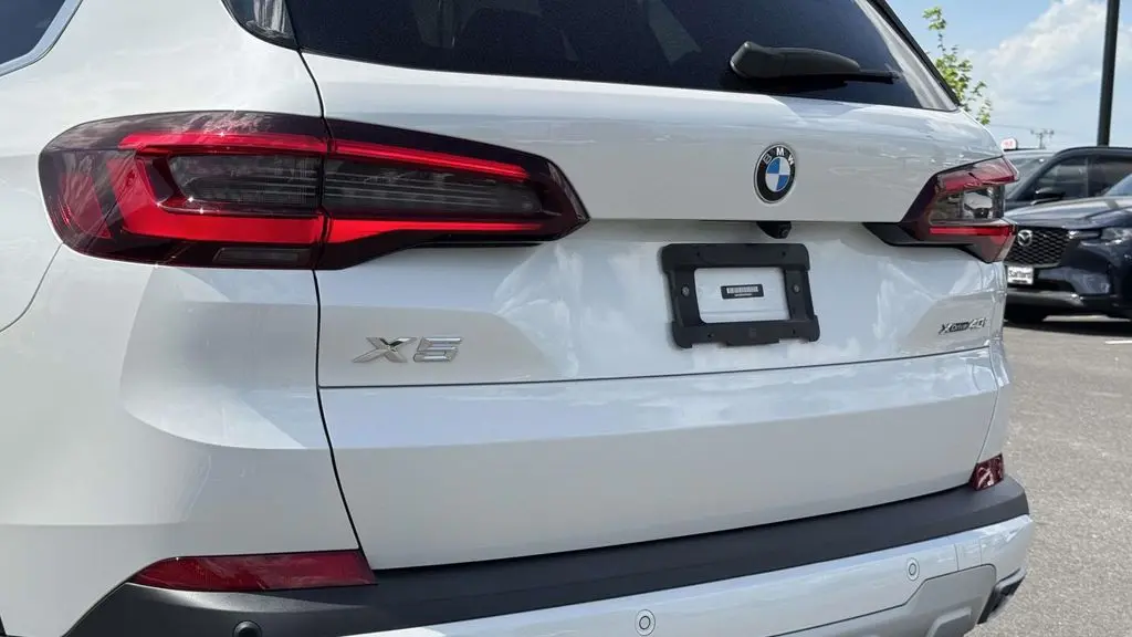 2023 BMW X5 xDrive40i