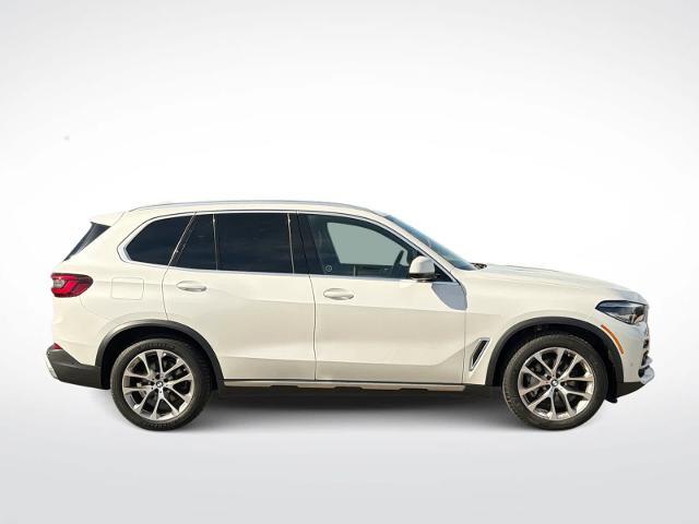 2022 BMW X5 - $33,780