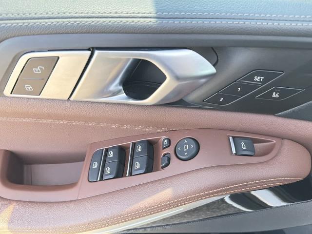 2022 BMW X5 - $33,780